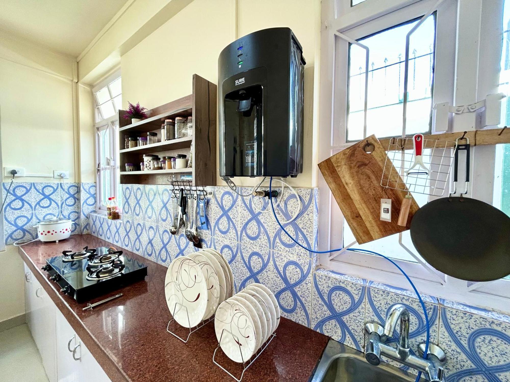 Yepplo Holiday Home - Complimentary Breakfast - 24 Hrs Caretaker & Power Backup Shillong Exterior photo